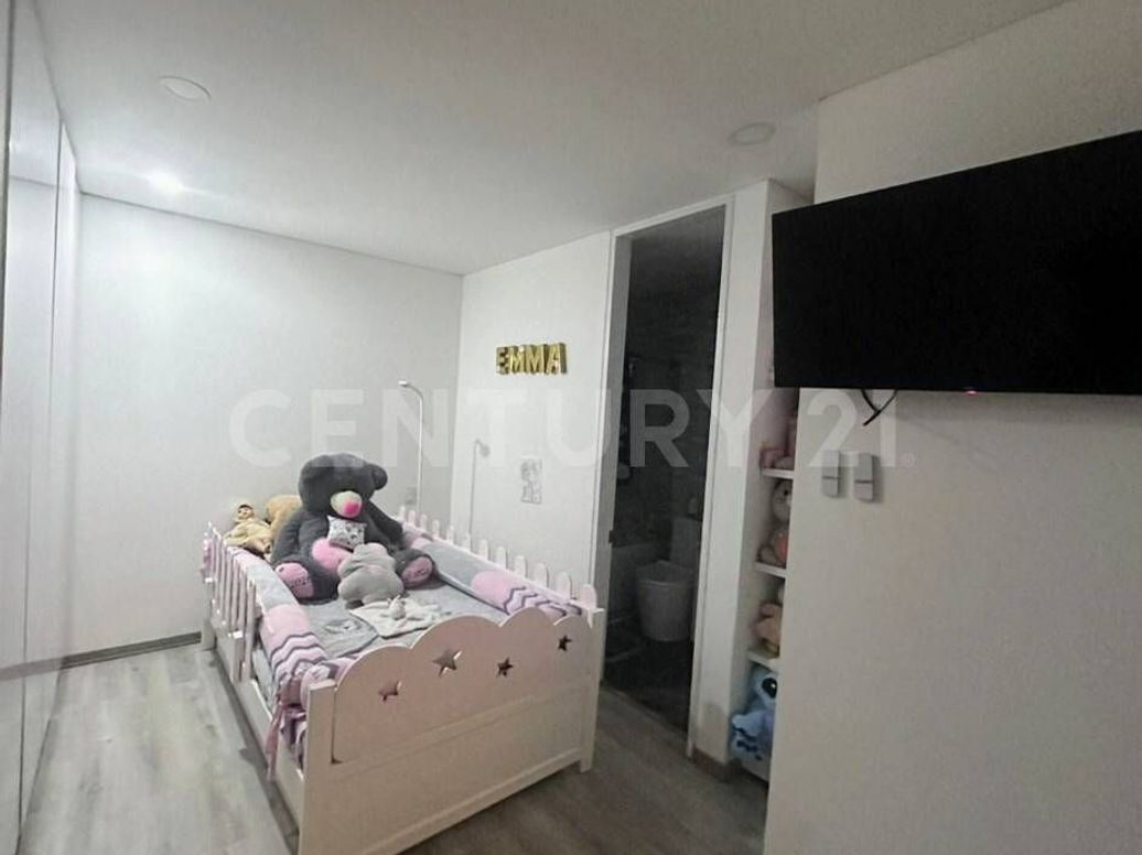 Apartamento de 3 alcobas en venta en San Patricio, Bogotá, 137 m² · foto 15 de 16