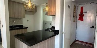 Oportunidad en Robledo Pajarito!
Vive en un apartamento moderno, ubicado en piso alto, con excelente ventilación y luz natural. La unidad residencial cuenta con zonas comunes completas ideales para disfrutar en familia: zonas verdes, juegos infantiles, salón social y más.
Características del apartamento:
3 habitaciones 
2 baños
Sala-comedor 
Cocina funcional
Parqueaderos comunes

Un lugar tranquilo, con fácil acceso y todo lo que necesitas para vivir bien.
¡Contáctame para más información y agenda tu visita! Juana Mendez 301 3959084