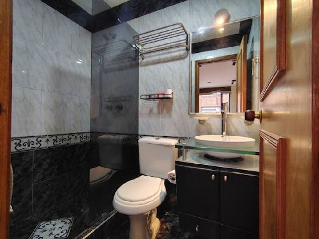 Apartamento de 3 alcobas en venta en Santa Barbara Central, Bogotá, 92 m² · foto 17 de 20