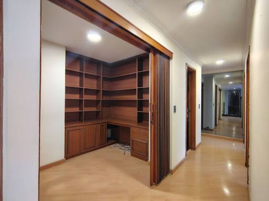 Apartamento de 3 alcobas en venta en Santa Barbara Central, Bogotá, 92 m² · foto 8 de 20