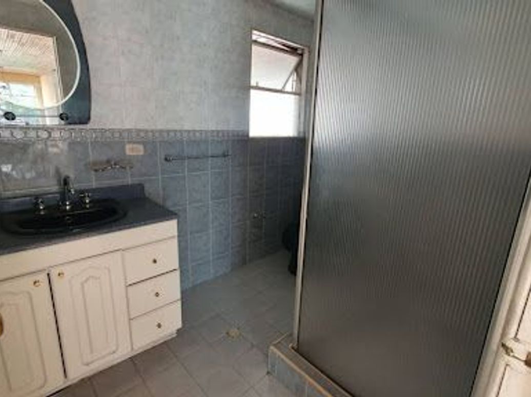 Casa de 5 alcobas en venta en Galerías, Bogotá, 320 m² · foto 16 de 20