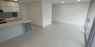 ¡Te presento un apartamento en una de las mejores unidades de la zona! Un lugar donde cada detalle suma comodidad y calidad de vida. Cuenta con 3 alcobas amplias, 2.5 baños, parqueadero doble paralelo y cuarto útil, La unidad es simplemente espectacular: piscinas hermosas, gimnasio completo, zonas verdes amplias, juegos infantiles, salón social, senderos para caminar y seguridad 24/7. Todo pensado para que disfrutes cada día como si vivieras en un resort. ¿Lo quieres conocer? ¡Te va a fascinar!