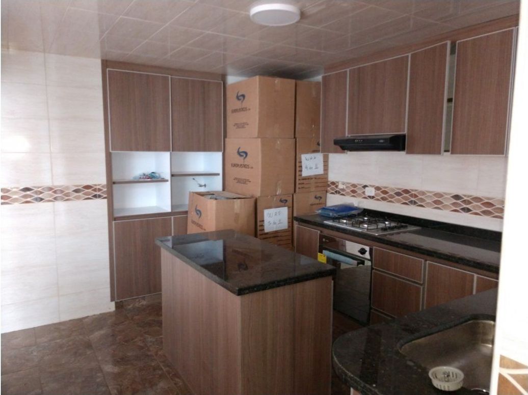 Casa de 6 alcobas en venta en Modelia, Bogotá, 272 m² · foto 9 de 20