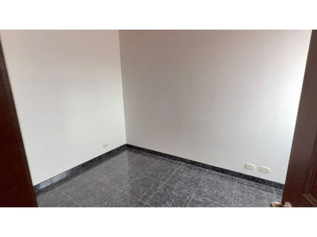 Apartamento de 3 alcobas en venta en Zona Franca, Bogotá, 43 m² · foto 13 de 17