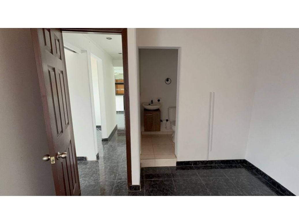 Apartamento de 3 alcobas en venta en Zona Franca, Bogotá, 43 m² · foto 14 de 17