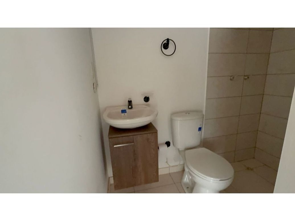 Apartamento de 3 alcobas en venta en Zona Franca, Bogotá, 43 m² · foto 15 de 17