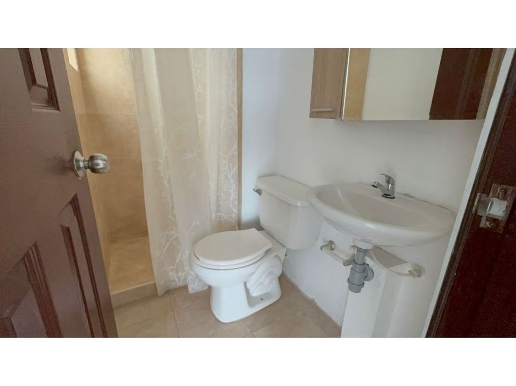 Apartamento de 3 alcobas en venta en Zona Franca, Bogotá, 43 m² · foto 8 de 17