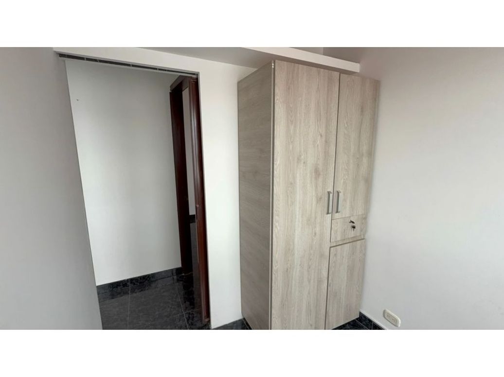 Apartamento de 3 alcobas en venta en Zona Franca, Bogotá, 43 m² · foto 10 de 17