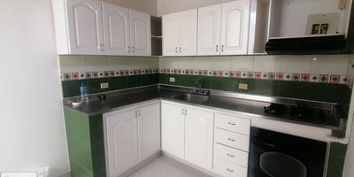 APTO PISO 3 AREA 78 APROX 3 ALCOBAS 3 CLOSET 2 BAÑOS COCIN AINTEGRAL SALA COMEDOR ZONA DE ROPAS