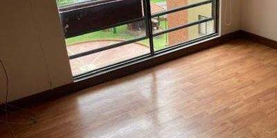 SE ARRIENDA ESPECTACULAR APARTAMENTO PARA QUE VIVAS COMODO CON TU FAMILIA 
CONSTA DE 
3 HABITACIONES
3 BAÑOS
SALA 
COCINA 
ZONA DE ROPA  
PARQUEADERO 
AGENDA TU CITA Y VIVI COMODAMENTE EN UN LUGAR CENTRAL Y CALMADO  