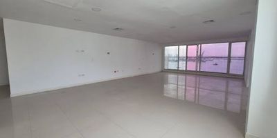 Oficina con vista a la bahia.