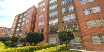 Apartamento en arriendo Ciudad Verde Soacha Astromelia conjunto cerrado, PRECIO INCLUYE ADMON. 2do piso, vista exterior. 3 habitaciones, 2 baños, sala-comedor, cocina integral, zona de lavandería. espacios amplios cerca a zona comercial Tiendas, restaurantes y supermercados. Agenda tu cita con nosotros somos Acuerdo Virtual Inmobiliario. 