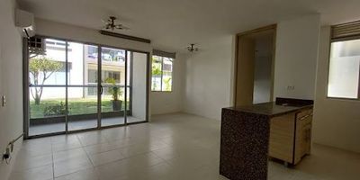 Un conjunto residencial con apartamentos modernos y todas las comodidades. Es un proyecto de apartamentos desarrollado por Prodesa, que han sido diseñados para contar con espacios bien distribuidos donde la luz y la ventilación sean naturales en virtud de una construcción sostenible. Además, contará con zonas cerradas con piscinas para niños y adultos, parqueaderos en sótanos.