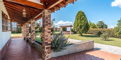 Casa Arriendo 350 mts Antioquia MARINILLA - Código Coninsa:94014