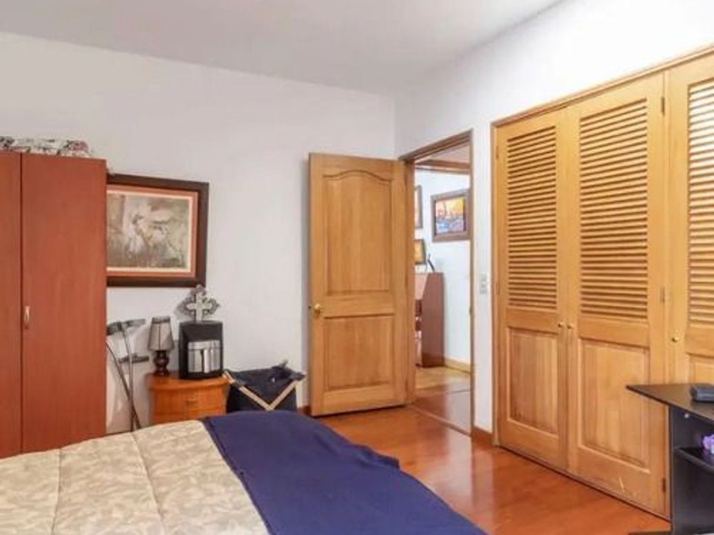 Apartamento de 3 alcobas en venta en La Cabrera, Bogotá, 300 m² · foto 11 de 12