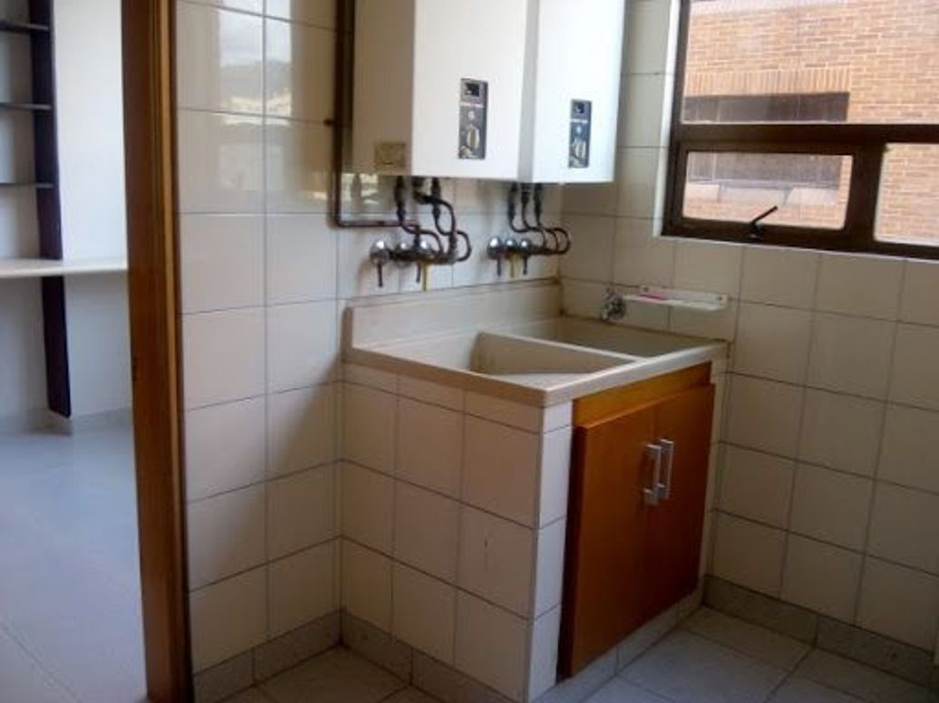 Apartamento de 3 alcobas en venta en Chicó Norte, Bogotá, 173 m² · foto 17 de 19