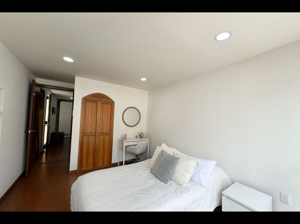 Apartamento de 3 alcobas en venta en La Salle, Bogotá, 150 m² · foto 6 de 20