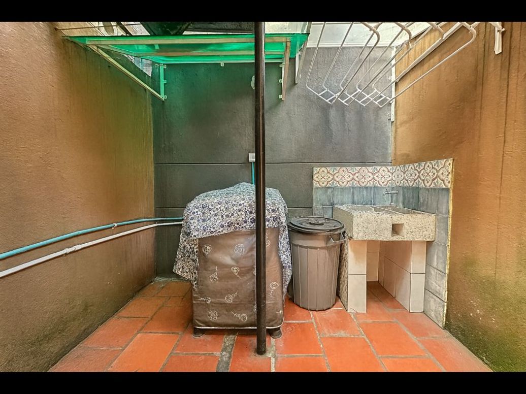 Apartamento de 3 alcobas en venta en La Salle, Bogotá, 150 m² · foto 18 de 20