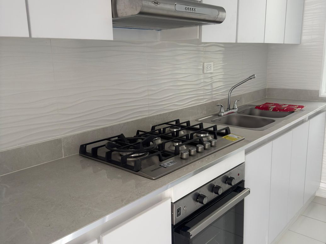 Apartamento de 5 alcobas en venta en Los Andes Norte - Edif Gaitan Ocampo, Bogotá, 130 m² · foto 5 de 12