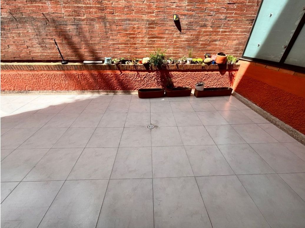 Apartamento de 3 alcobas en venta en Chicó Norte, Bogotá, 148 m² · foto 2 de 16