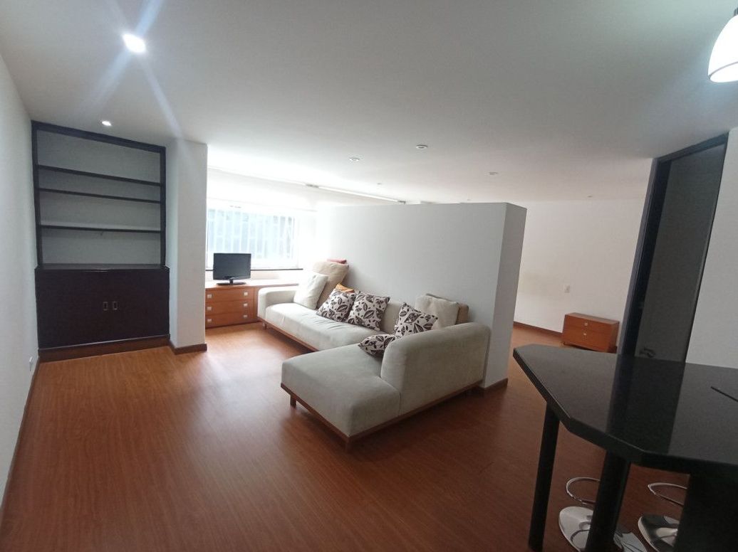 Apartaestudio en venta en Emaus, Bogotá, 50 m² · foto 8 de 20