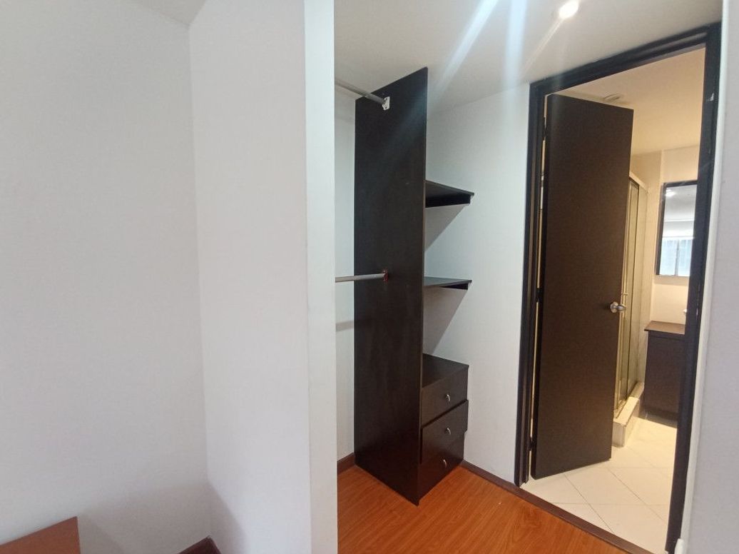 Apartaestudio en venta en Emaus, Bogotá, 50 m² · foto 16 de 20