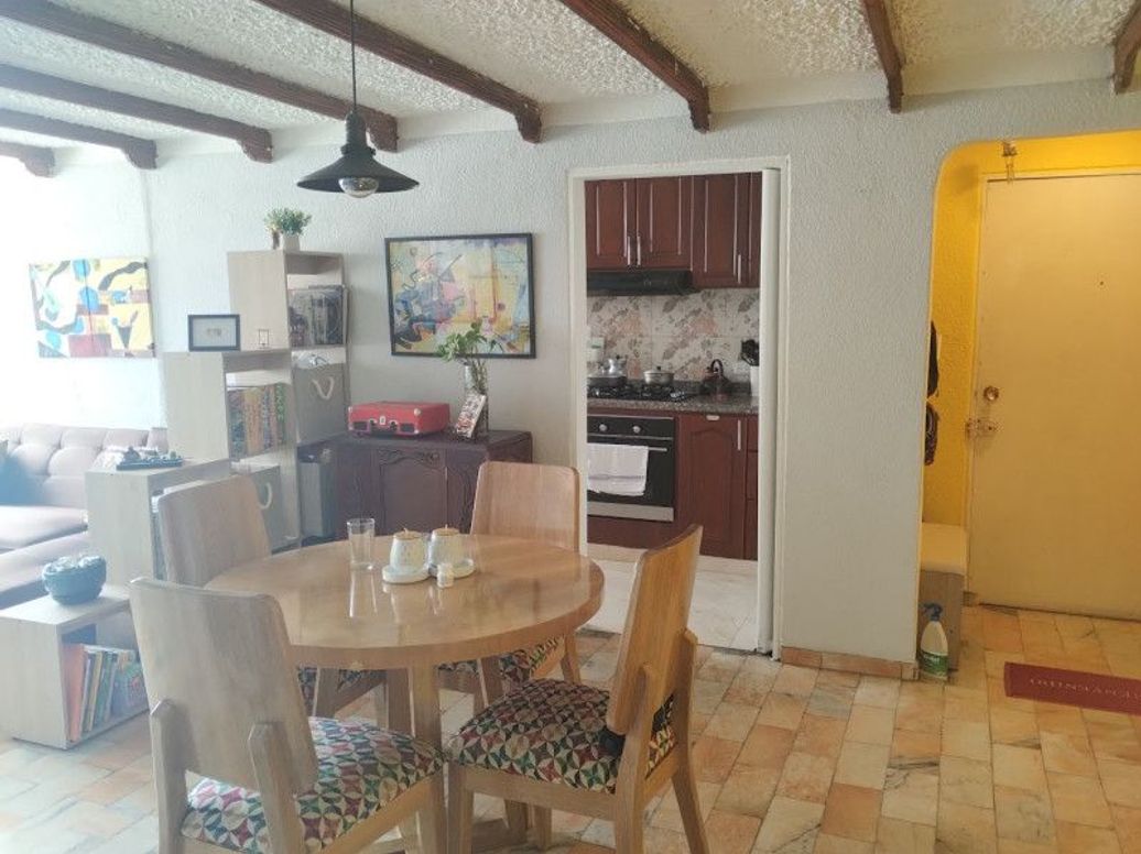 Apartamento de 3 alcobas en venta en La Castellana, Bogotá, 104 m² · foto 2 de 12