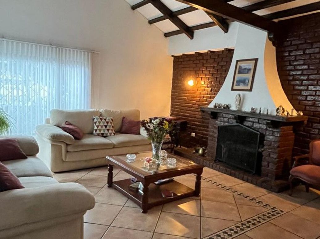 Casa de 3 alcobas en venta en Mónaco, Bogotá, 300 m² · foto 6 de 20