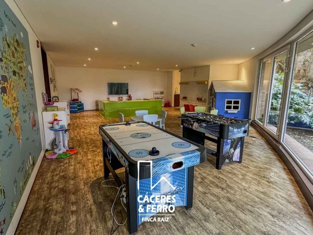 Apartamento de 3 alcobas en venta en Los Rosales, Bogotá, 359 m² · foto 6 de 20