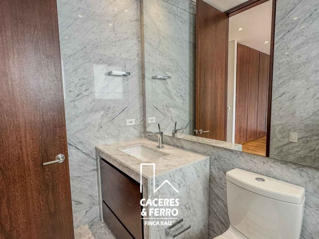 Apartamento de 3 alcobas en venta en Los Rosales, Bogotá, 359 m² · foto 15 de 20