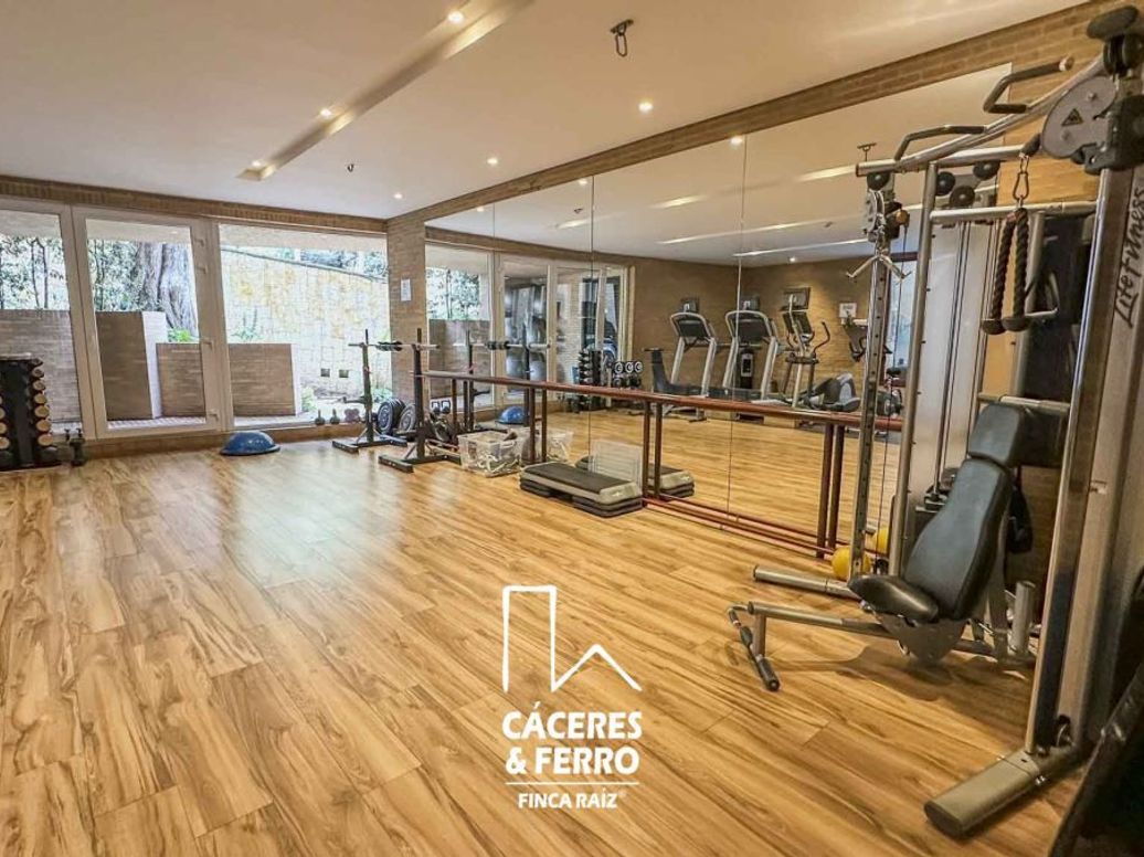 Apartamento de 3 alcobas en venta en Los Rosales, Bogotá, 359 m² · foto 10 de 20
