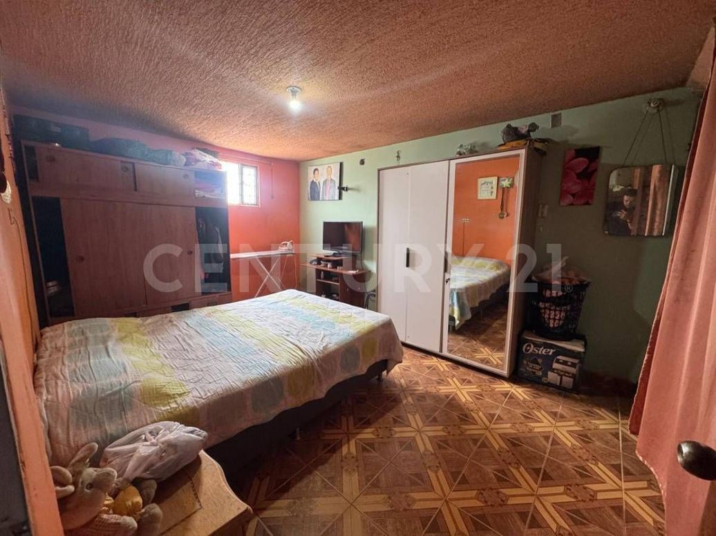 Casa de 10 alcobas en venta en Puente Grande, Bogotá, 250 m² · foto 11 de 19