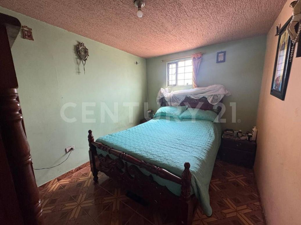 Casa de 10 alcobas en venta en Puente Grande, Bogotá, 250 m² · foto 12 de 19