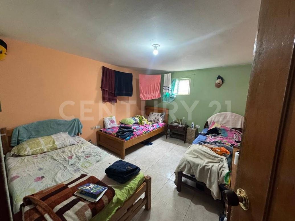 Casa de 10 alcobas en venta en Puente Grande, Bogotá, 250 m² · foto 16 de 19