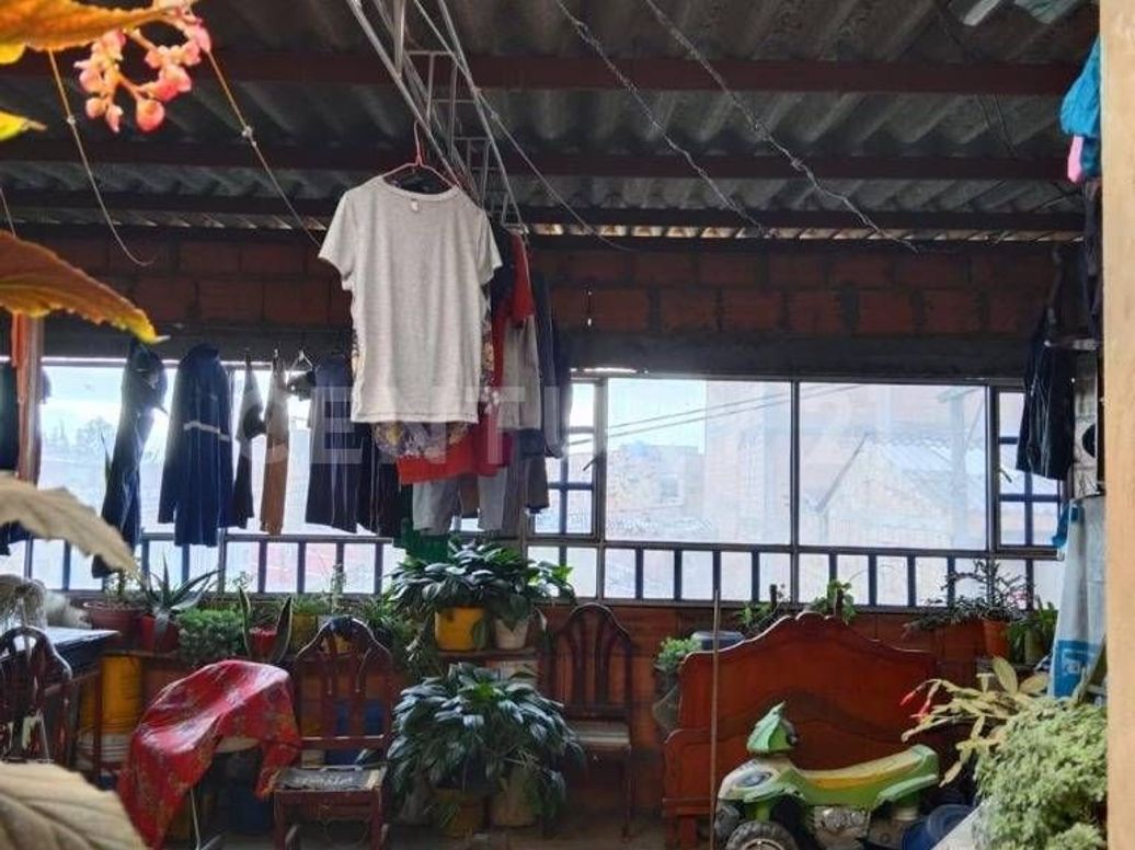 Casa de 10 alcobas en venta en Puente Grande, Bogotá, 250 m² · foto 19 de 19
