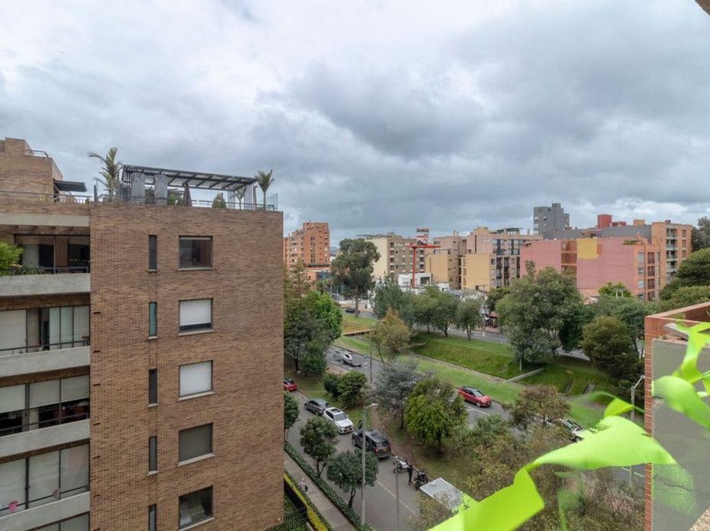 Apartamento de 2 alcobas en venta en Santa Barbara Oriental, Bogotá, 119 m² · foto 18 de 20