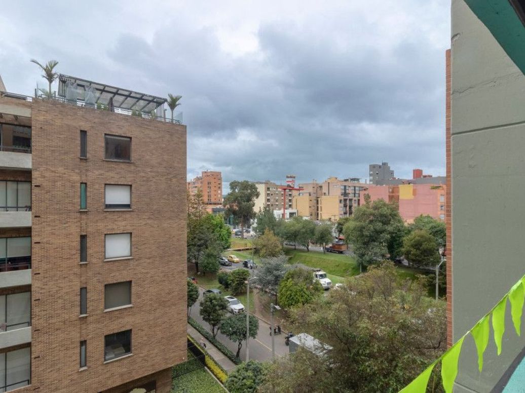 Apartamento de 2 alcobas en venta en Santa Barbara Oriental, Bogotá, 119 m² · foto 15 de 20