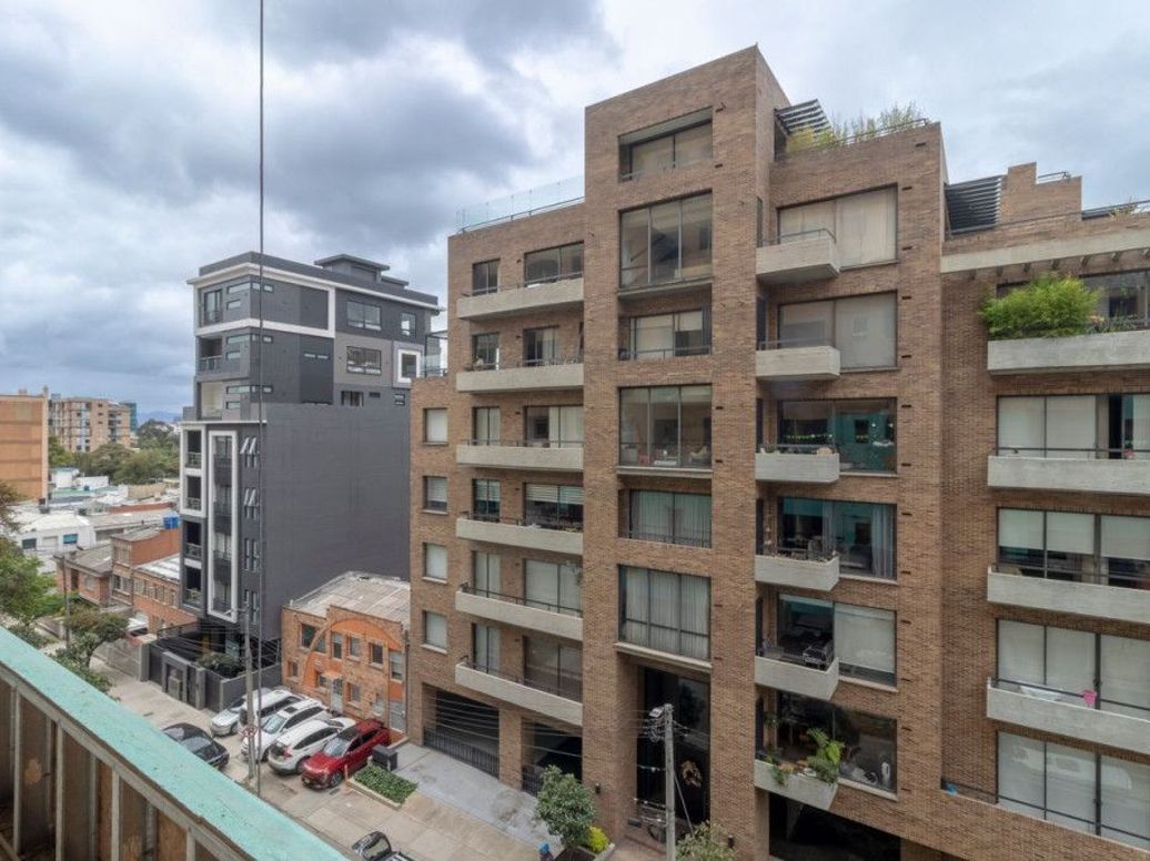 Apartamento de 2 alcobas en venta en Santa Barbara Oriental, Bogotá, 119 m² · foto 14 de 20