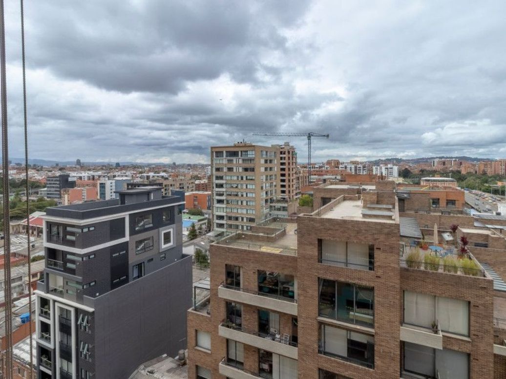 Apartamento de 3 alcobas en venta en Santa Barbara Oriental, Bogotá, 141 m² · foto 16 de 20