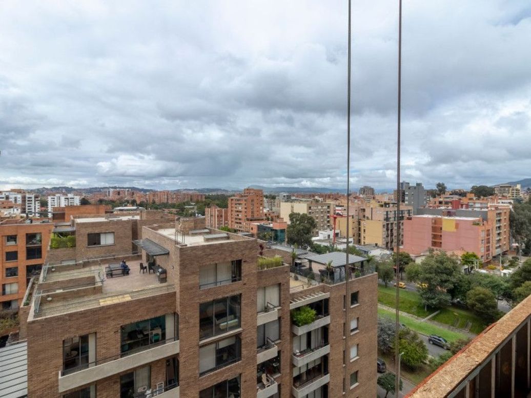 Apartamento de 3 alcobas en venta en Santa Barbara Oriental, Bogotá, 141 m² · foto 17 de 20