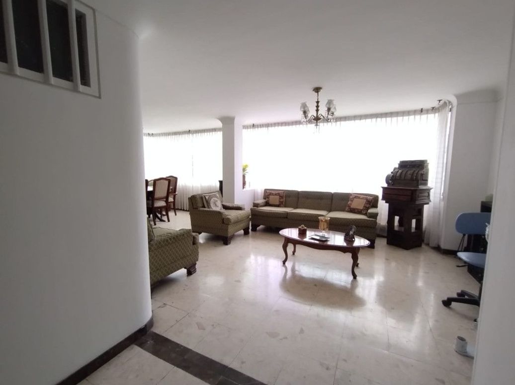 Apartamento de 3 alcobas en venta en Molinos Norte, Bogotá, 121 m² · foto 3 de 20