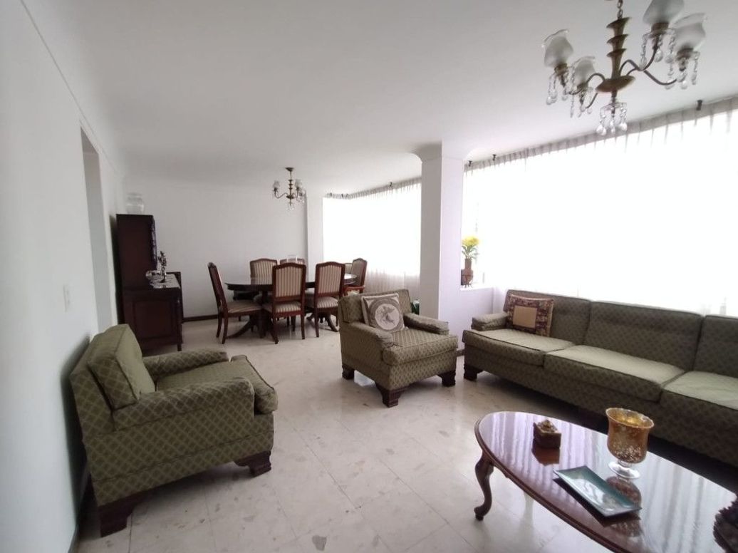 Apartamento de 3 alcobas en venta en Molinos Norte, Bogotá, 121 m² · foto 4 de 20