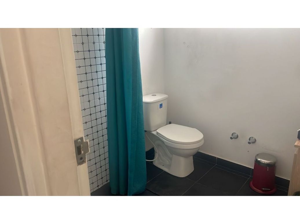 Casa de 9 alcobas en venta en Los Alcázares, Bogotá, 354 m² · foto 8 de 20
