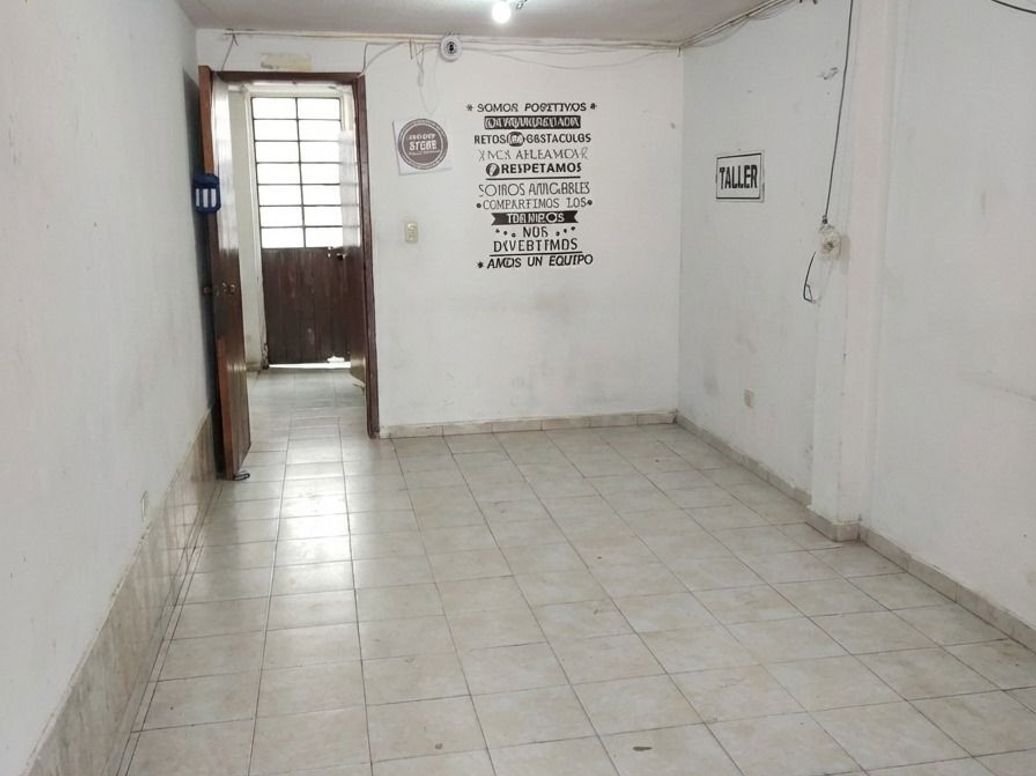 Casa de 8 alcobas en venta en Ciudad Berna, Bogotá, 314 m² · foto 9 de 10