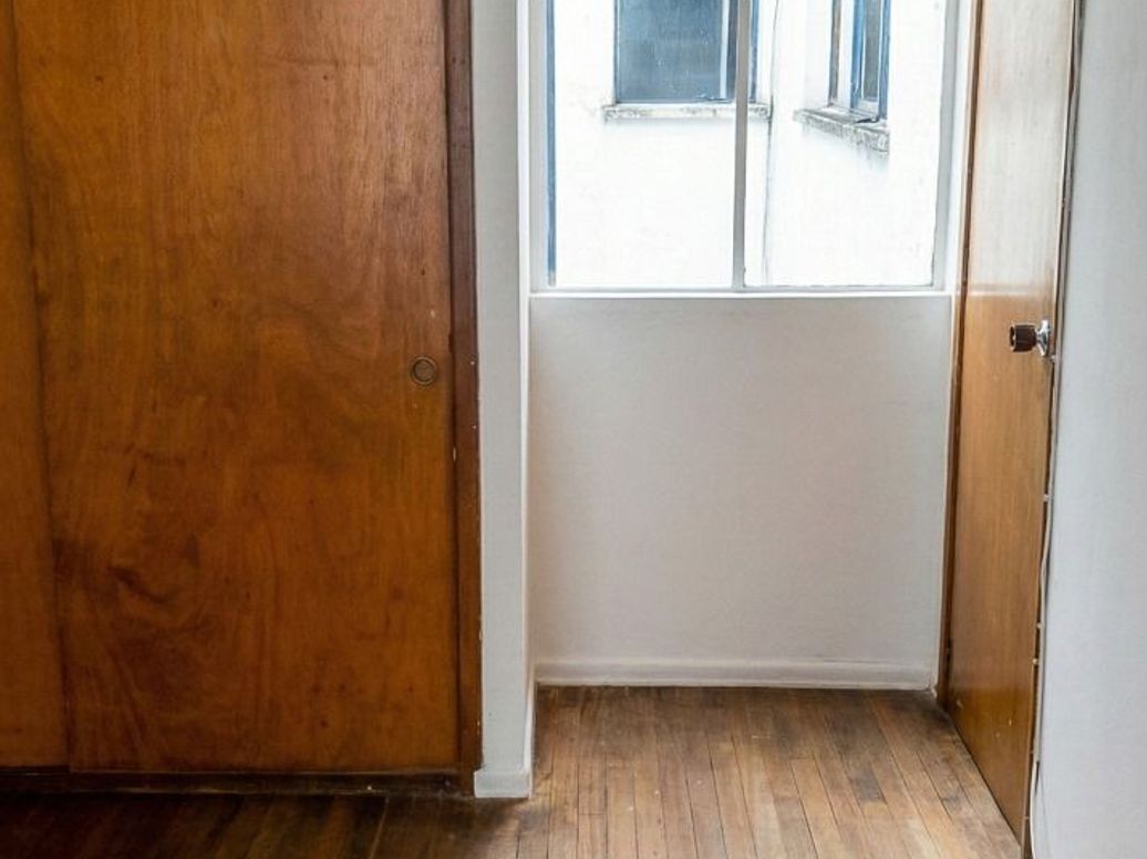 Casa de 8 alcobas en venta en Ciudad Berna, Bogotá, 314 m² · foto 8 de 10