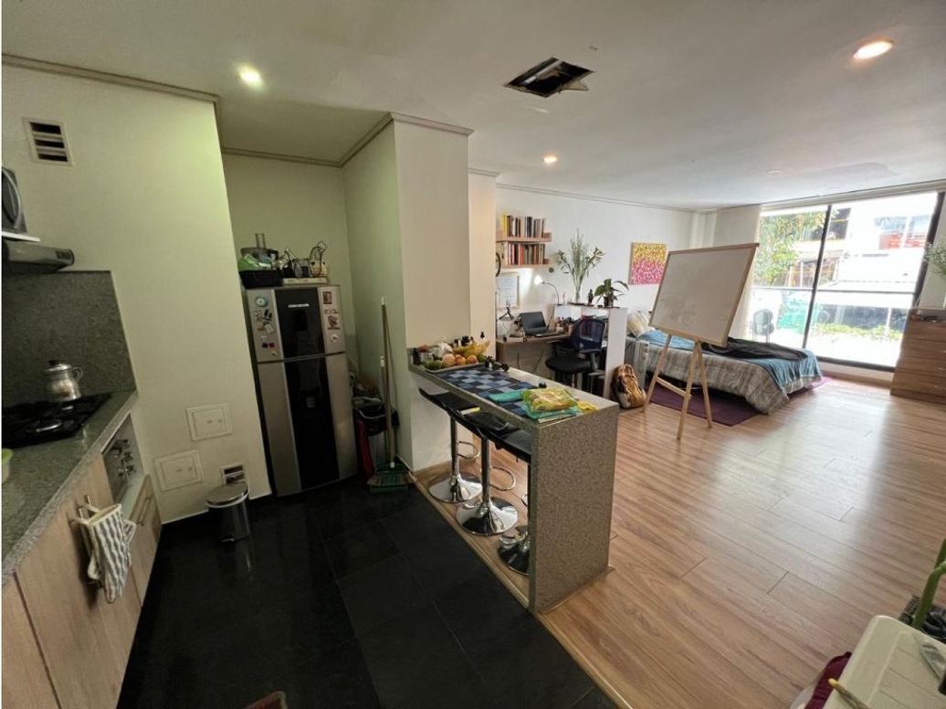 Apartaestudio en venta en La Macarena, Bogotá, 37 m² · foto 4 de 13