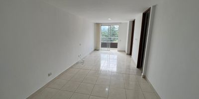 ARRIENDO APARTAESTUDIO CALDAS aproximadamente 35 m2, parqueadero privado, un solo ambiente con closet tipo vestier, cocina integral, red de gas, calentador, zona de ropas, piso en cerámica, baño caminado, unidad cerrada, con portería 24 horas, shut de basuras, juegos infantiles, piscina de adultos y de niños, gimnasio al aire libre, salón social y parqueadero de visitantes, buen transporte público, supermercados cercanos. Administración Incluida