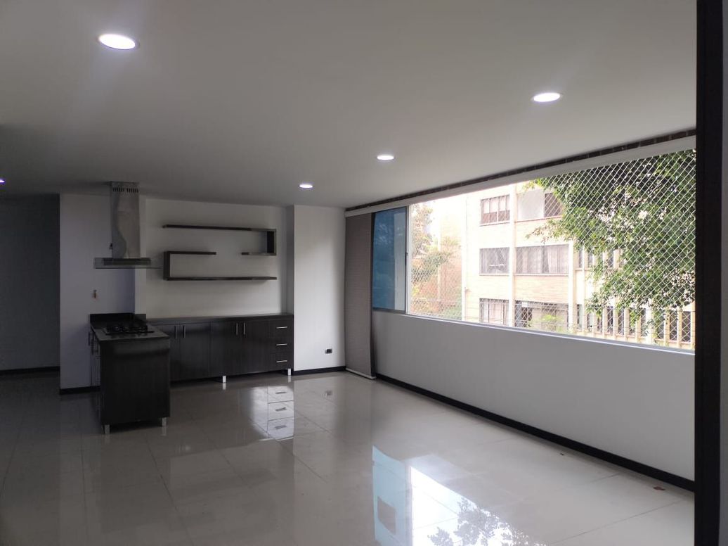 Apartamento en Arriendo o venta en El Portal, Comuna 2, Envigado en El Portal