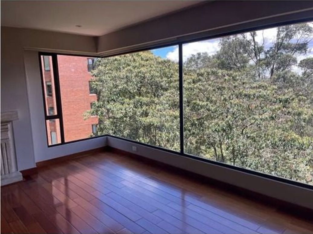 Apartamento de 3 alcobas en venta en Bellavista, Bogotá, 320 m² · foto 3 de 12