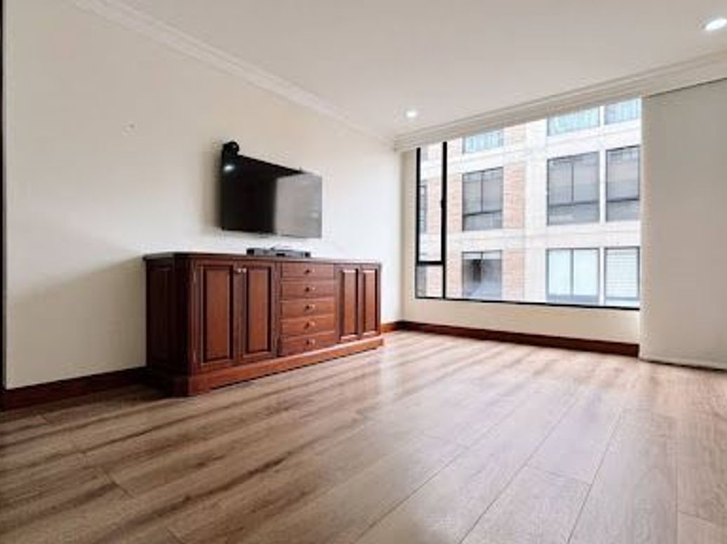 Apartamento de 3 alcobas en venta en San Patricio, Bogotá, 240 m² · foto 15 de 20
